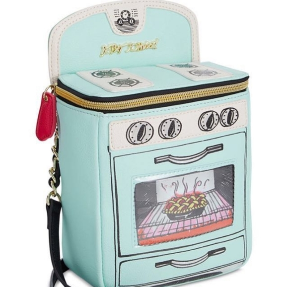 Betsey Johnson Handbags - HP🥧Betsey Johnson Gimme Some L'oven Crossbody